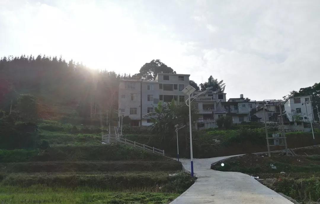 追憶扶貧戰(zhàn)士黃文秀，源碼讓“光明“繼續(xù)溫暖她曾工作的地方